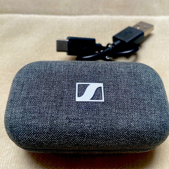 Headphones sennheiser